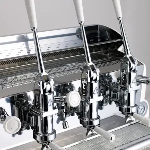 Máy pha cà phê Izzo Lever 3 group - Ảnh 3