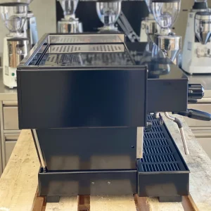 Máy pha cà phê La Marzocco LINEA Classic AV 3 groups - Ảnh 4